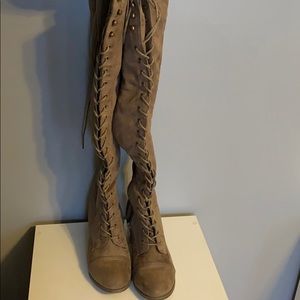 Knee high Boots